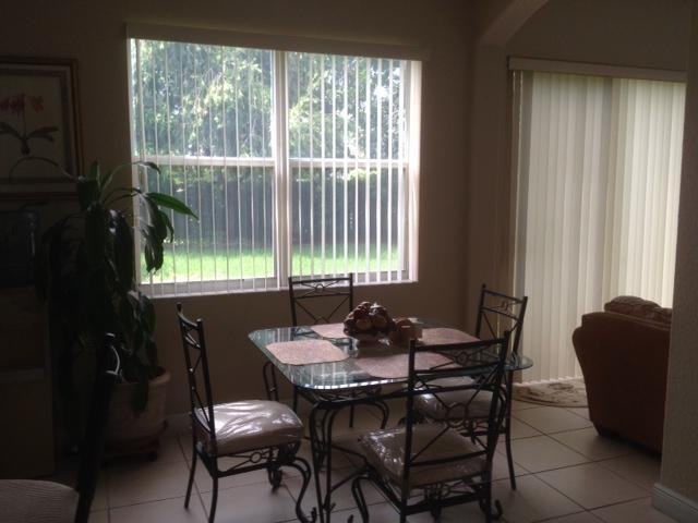 8255 Bob-O-Link Dr - Photo 3 of 6