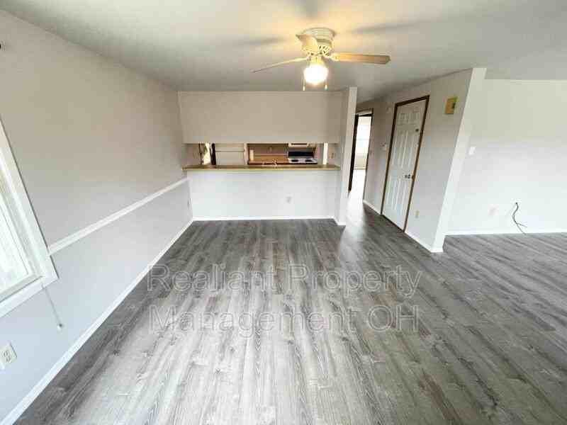 8875 Mayrow Dr - Photo 3 of 15