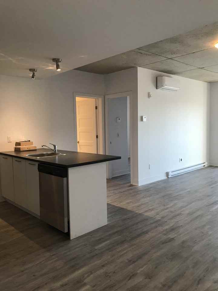 1199 Boulevard Shevchenko - Photo 2 of 10