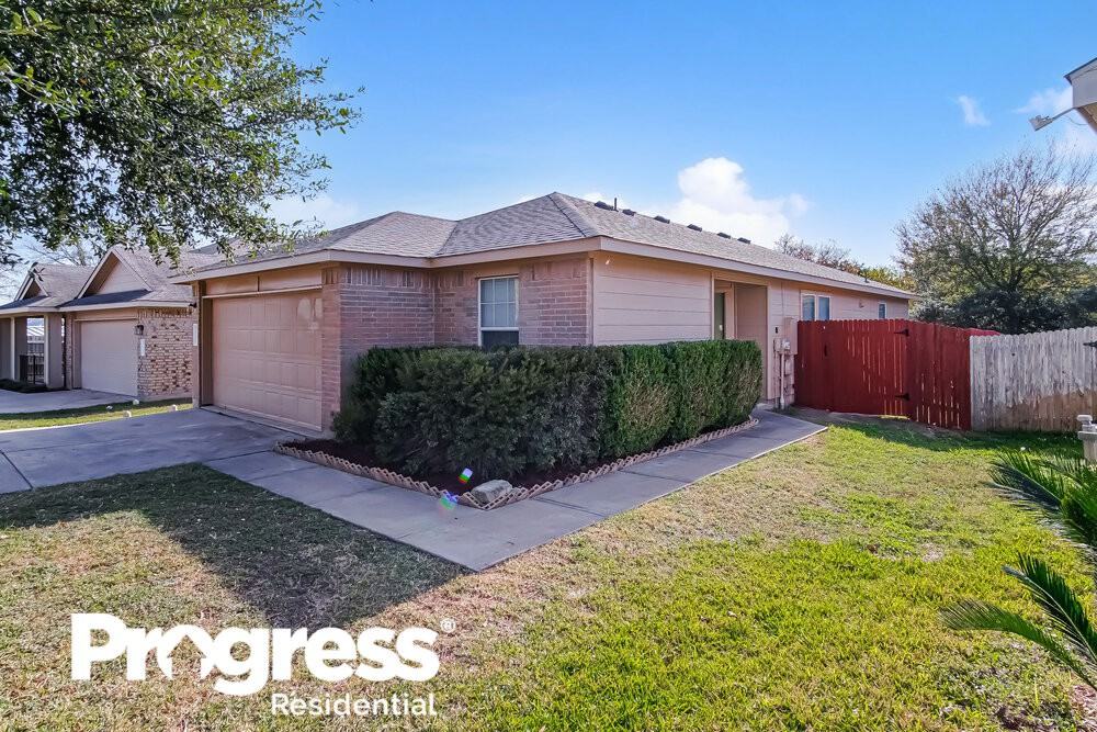 9117 Indigo Sky Dr - Photo 3 of 16