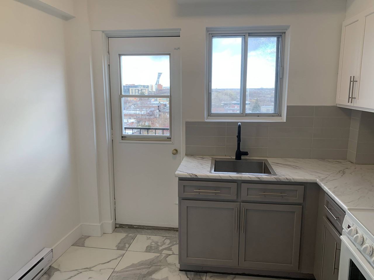 2665 Rue Frontenac #806 - Photo 2 of 15