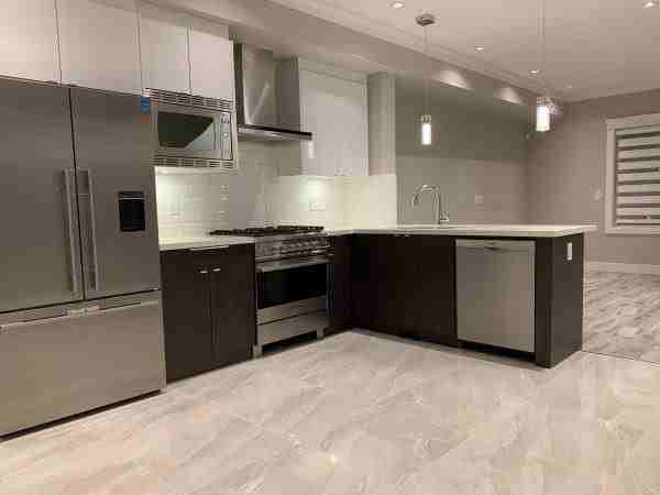 9560 Alexandra Road - Photo 3 of 18