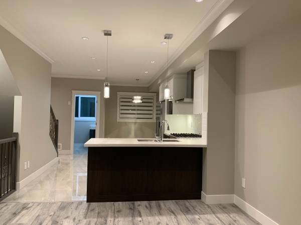 9560 Alexandra Road - Photo 5 of 18