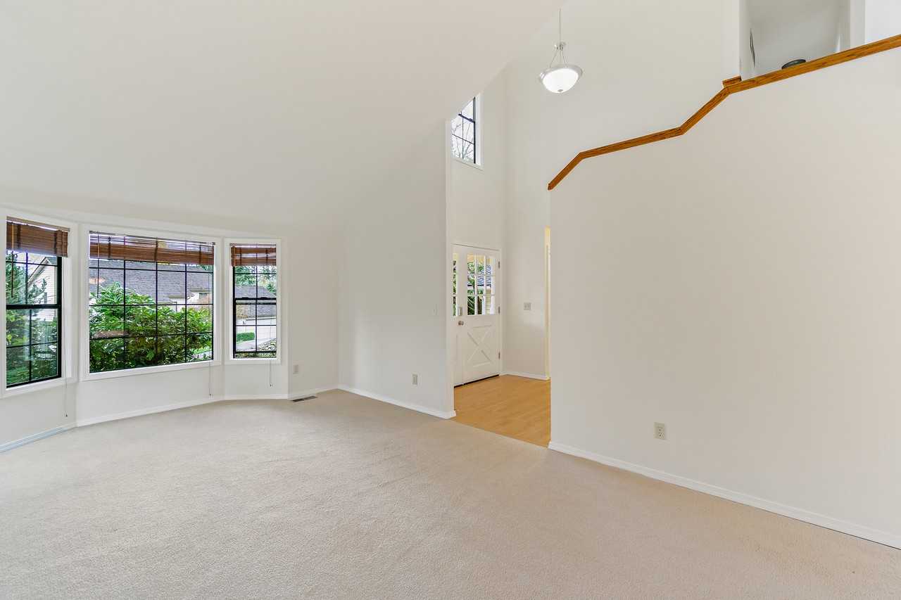 4219 212th Ave Ne #1 - Photo 5 of 22