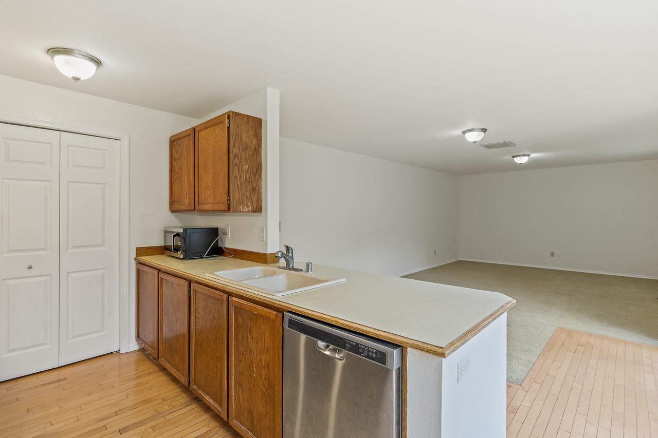 4219 212th Ave Ne #1 - Photo 4 of 22