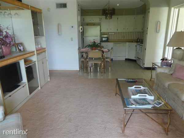 204 Foxtail Dr #C3 - Photo 2 of 9