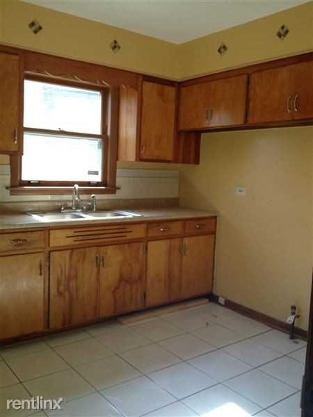 121 E 141st St - Photo 3 of 7