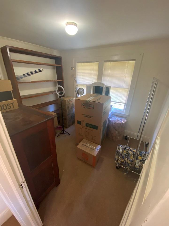 2 Breeze Hill Rd #3 - Photo 3 of 7