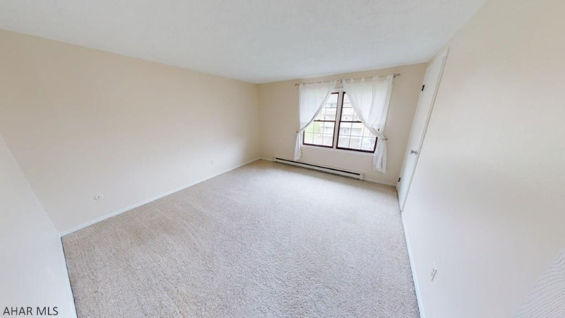 629 Harvest View Ln - Photo 2 of 14