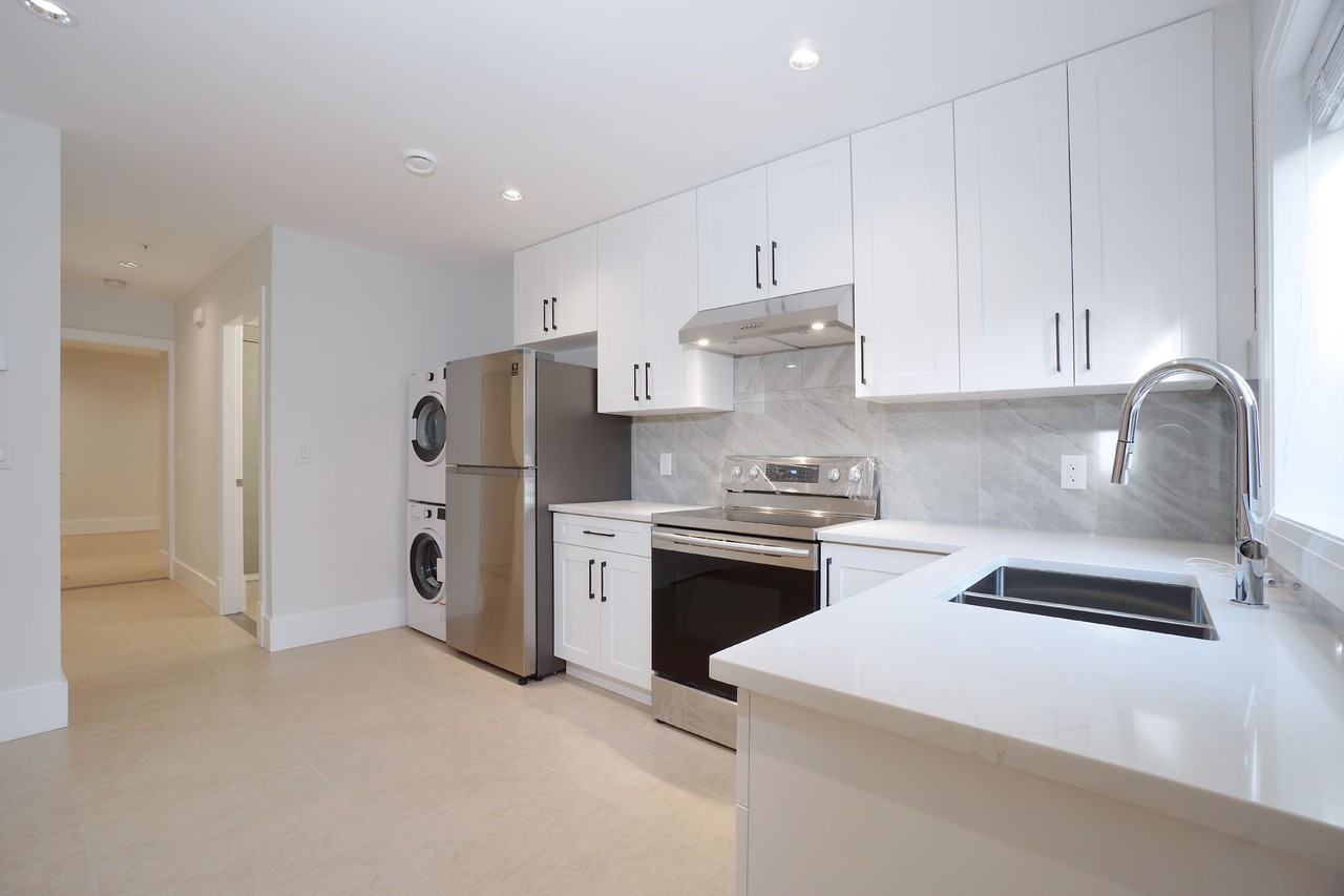 6078 Tyne Street - Photo 4 of 19