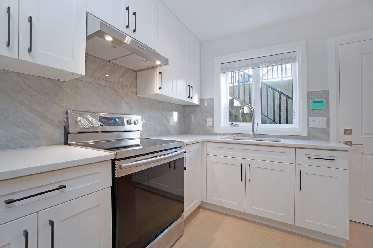 6078 Tyne Street - Photo 5 of 19