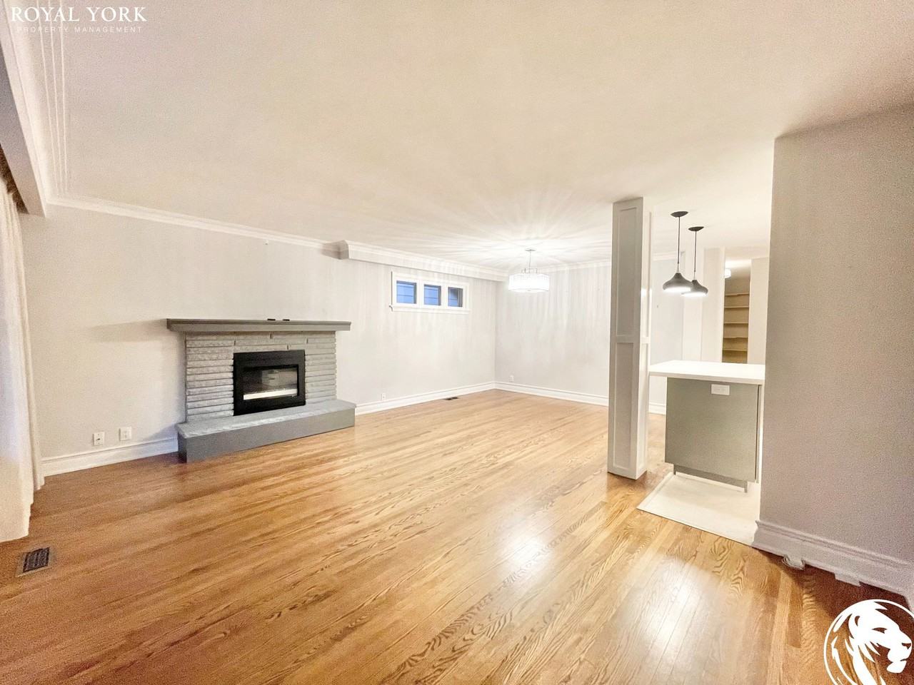 23 Cromwell Rd - Photo 3 of 29