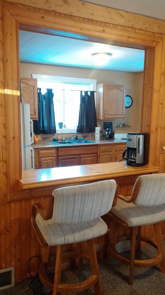 202 Sadie St - Photo 2 of 4