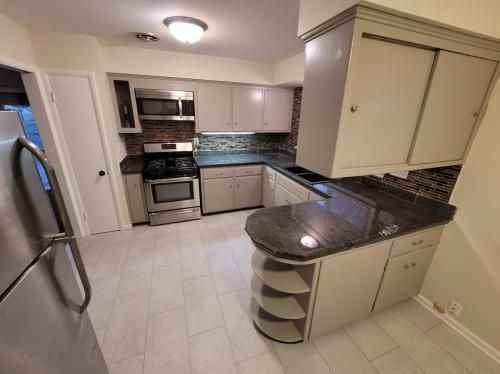 7929 N 55th St - Photo 2 of 13