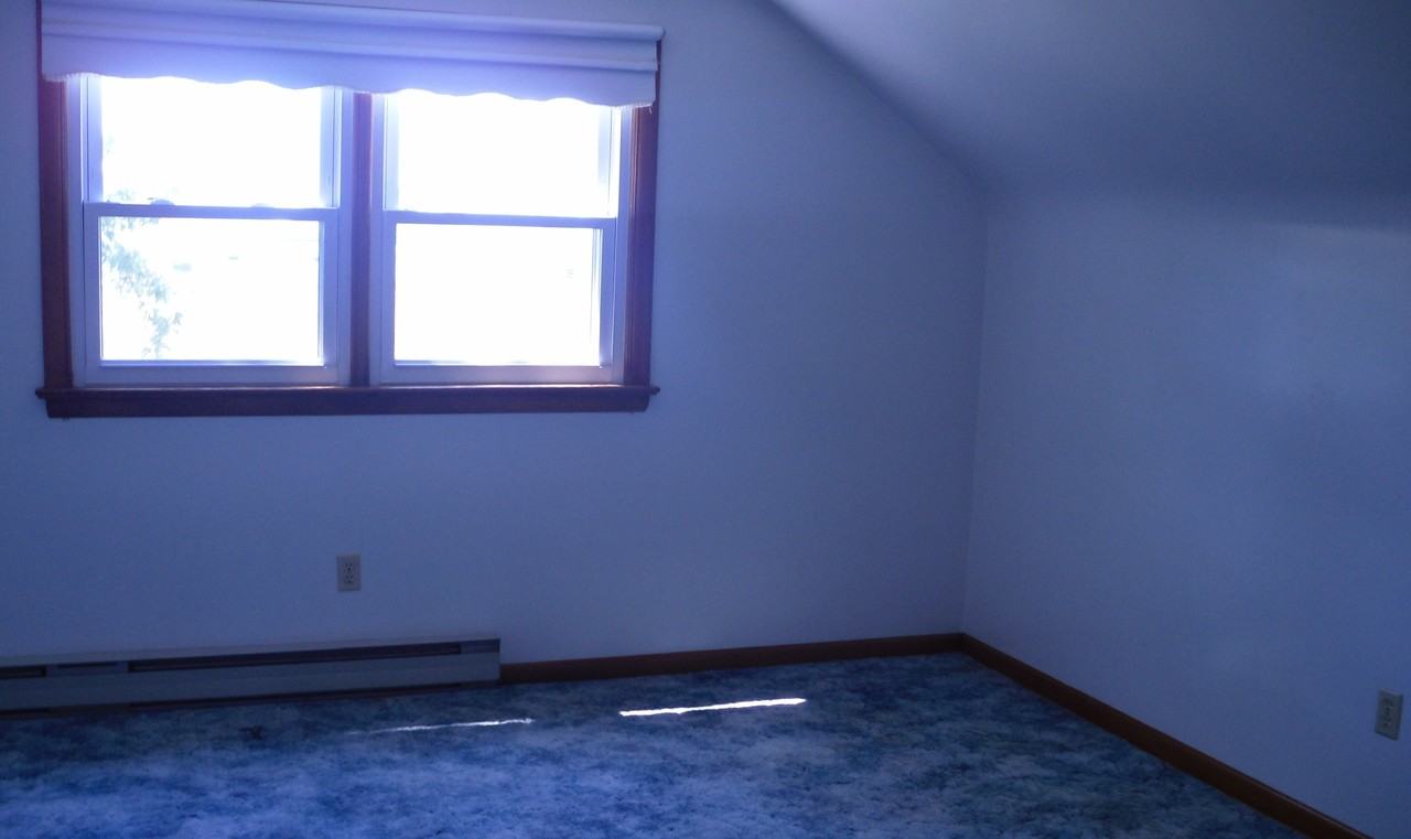 395 Hammertown Rd - Photo 3 of 9