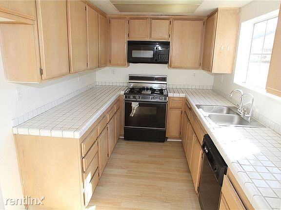 518 S Euclid St - Photo 2 of 2