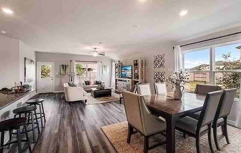 2810 Calandra Lark - Photo 2 of 10