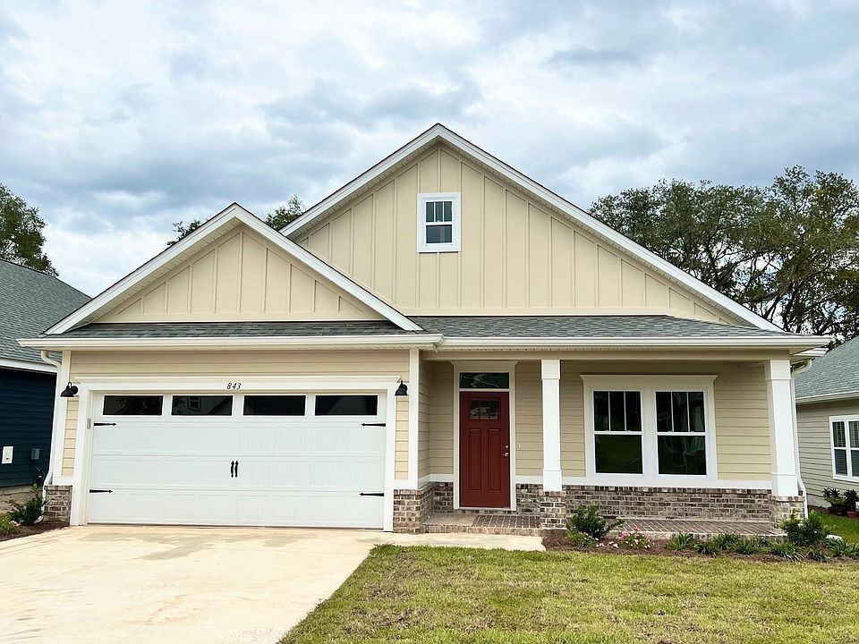 843 Avery Park Dr - Photo 2 of 10