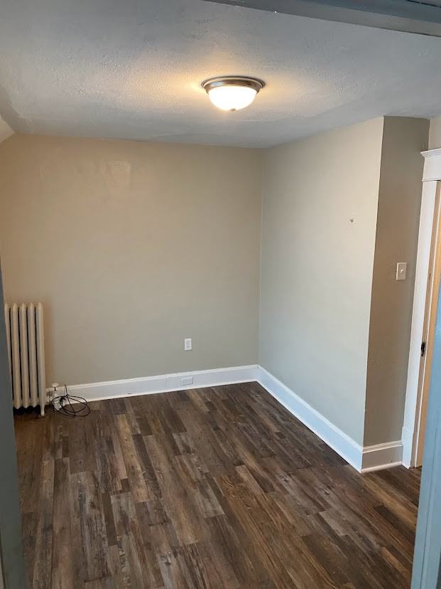 2129 Brown Ave - Photo 3 of 7