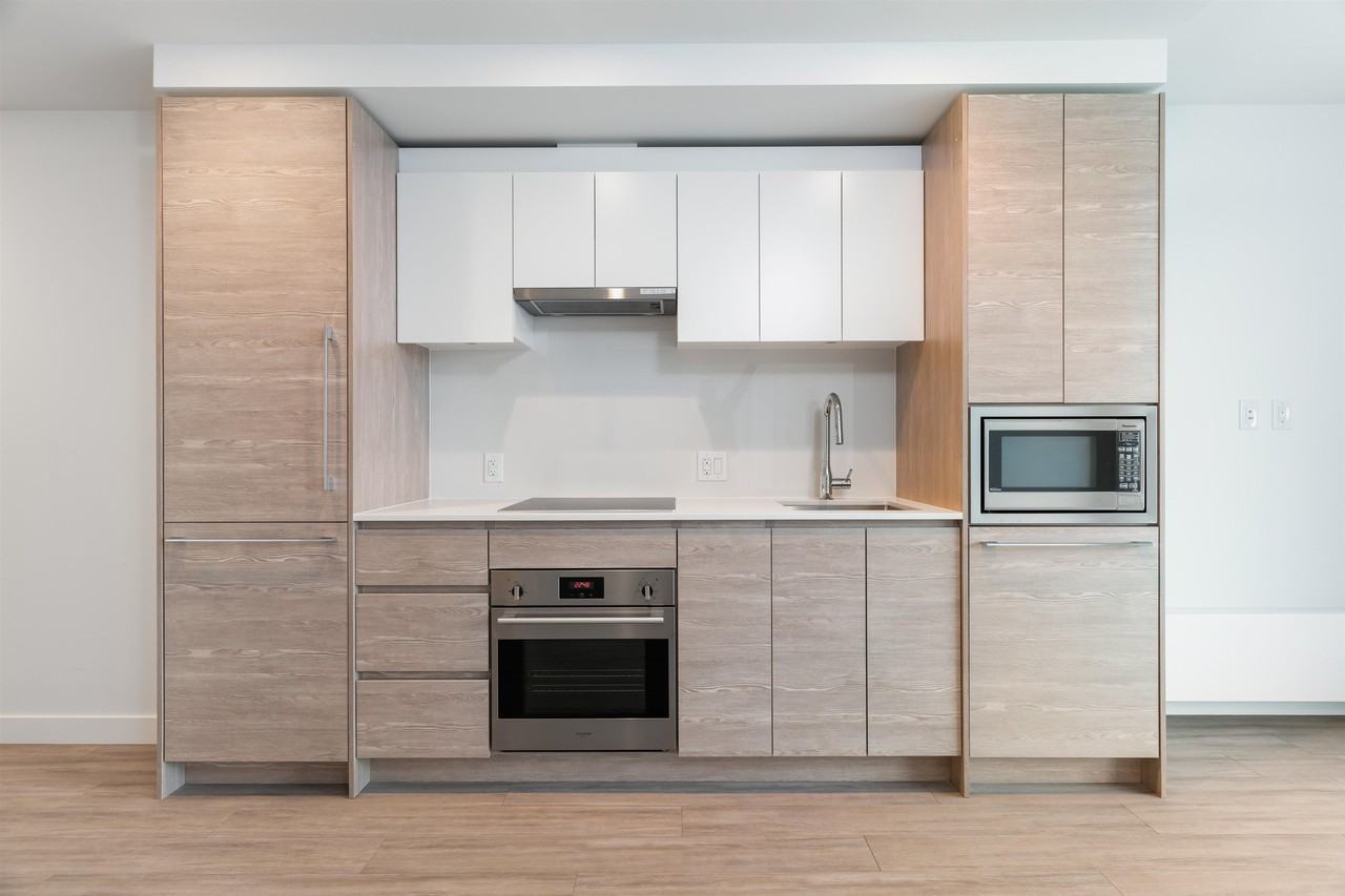 13655 Fraser Highway - Photo 3 of 17