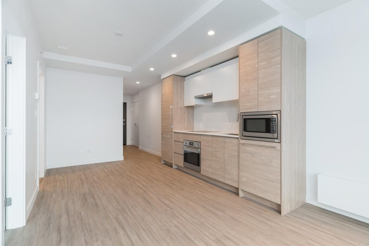 13655 Fraser Highway - Photo 4 of 17