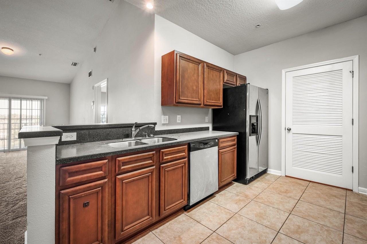 4920 Key Lime Dr #1