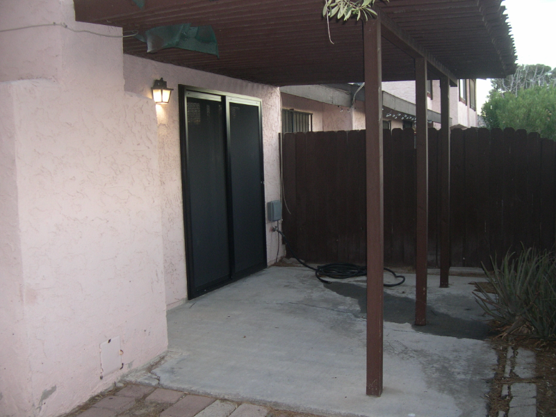 4310 Caliente Street - Photo 5 of 37