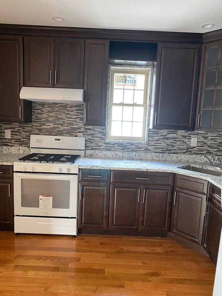 101 101 45 120th St - Photo 3 of 11