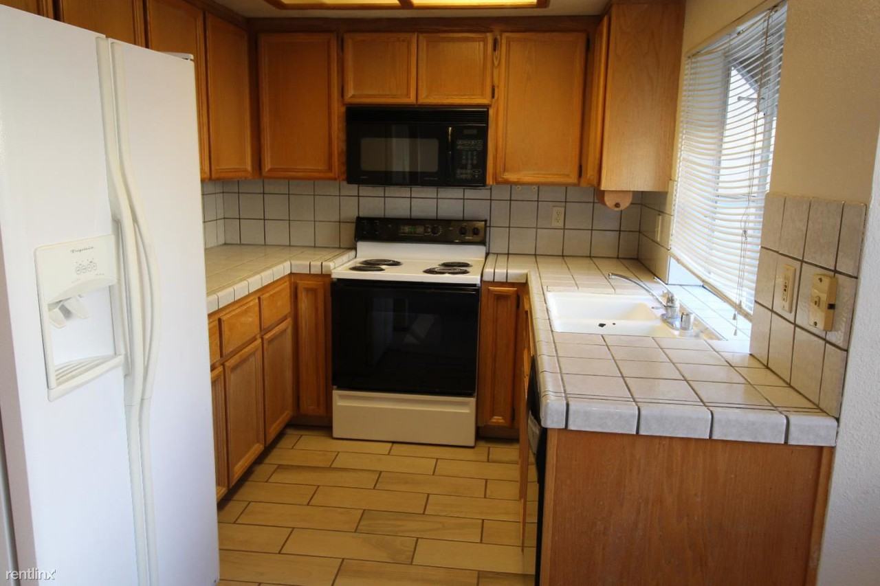 5252 Mill Creek Ln - Photo 2 of 9