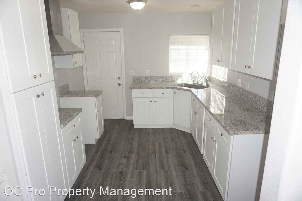 1437 Cypress Ave - Photo 2 of 5