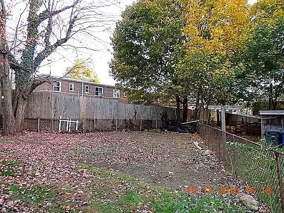 108 Wake St - Photo 2 of 9