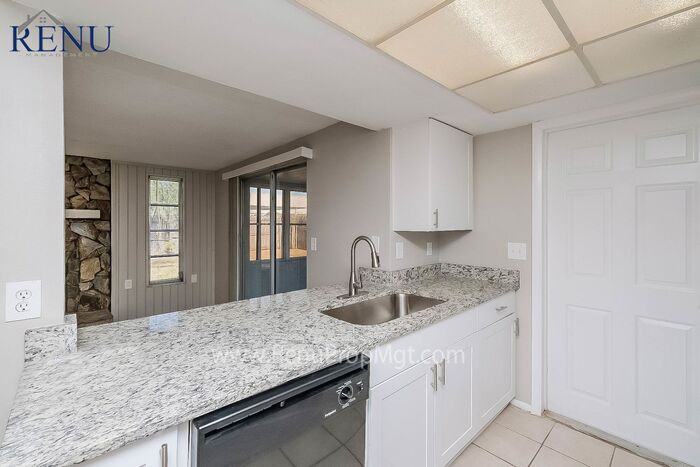 6905 Amarillo St - Photo 3 of 7