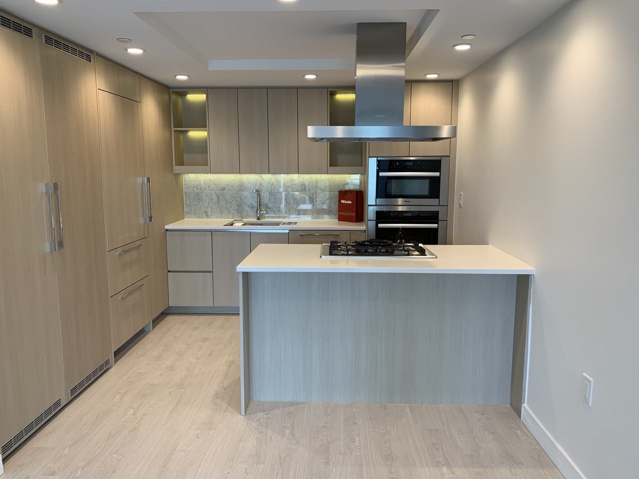 1768 Cook Street #404