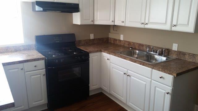 608 N Harrison Ave - Photo 2 of 3