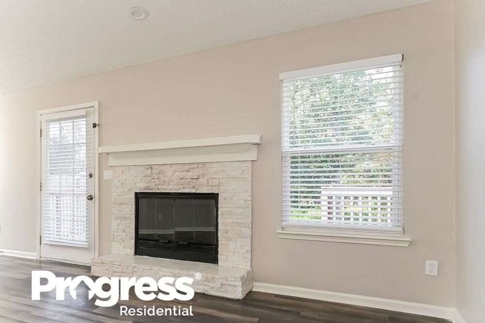 1772 Chandelier Cir W - Photo 3 of 16