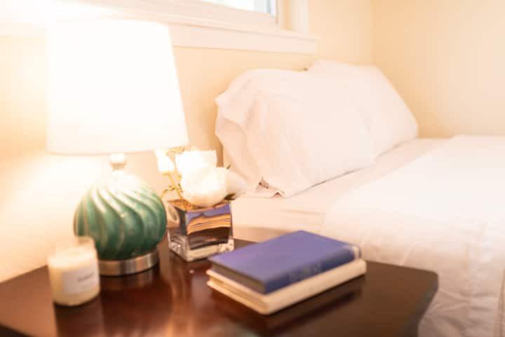 2403 Camarie Ave - Photo 2 of 25