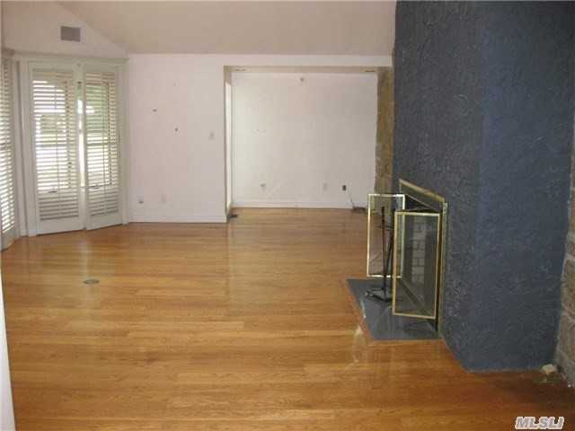 1 Meadow Rd - Photo 3 of 15