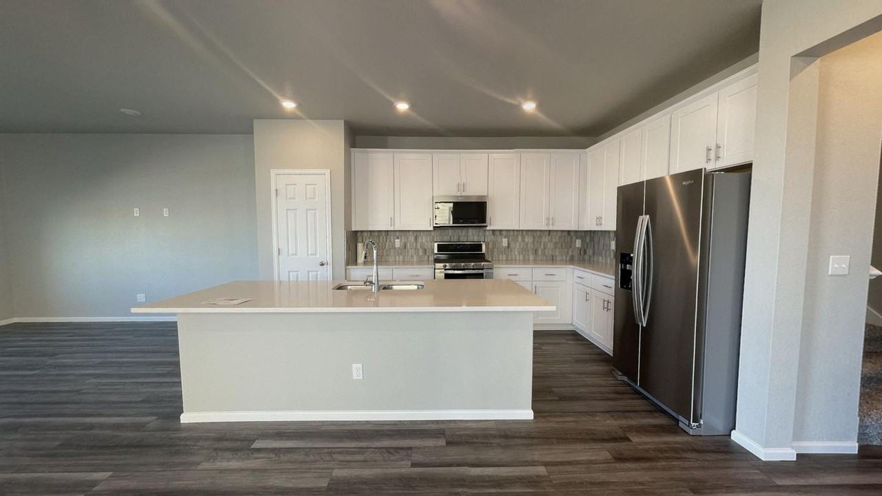 841 Morning Glory Rd - Photo 7 of 17