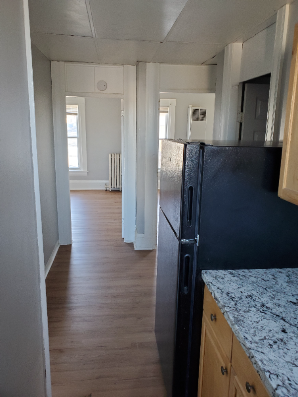 490 Pine St #3 - Photo 3 of 10