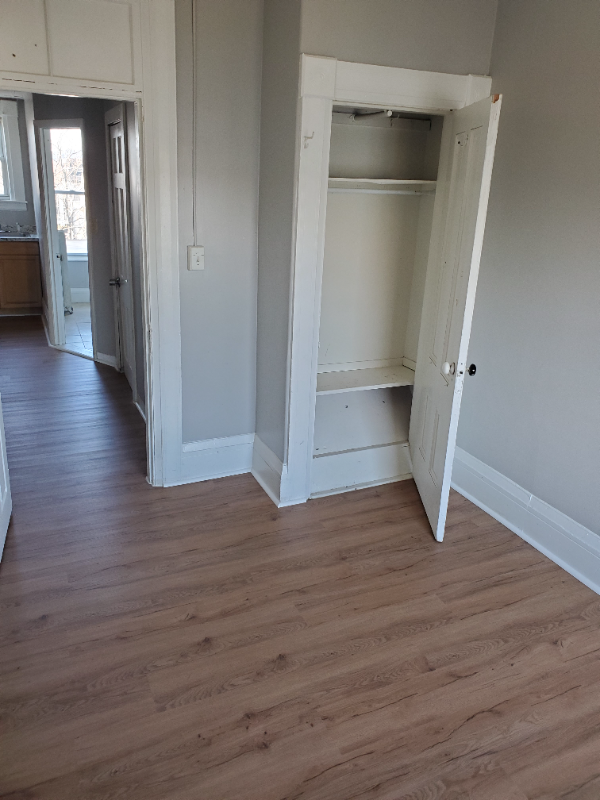 490 Pine St #3 - Photo 5 of 10