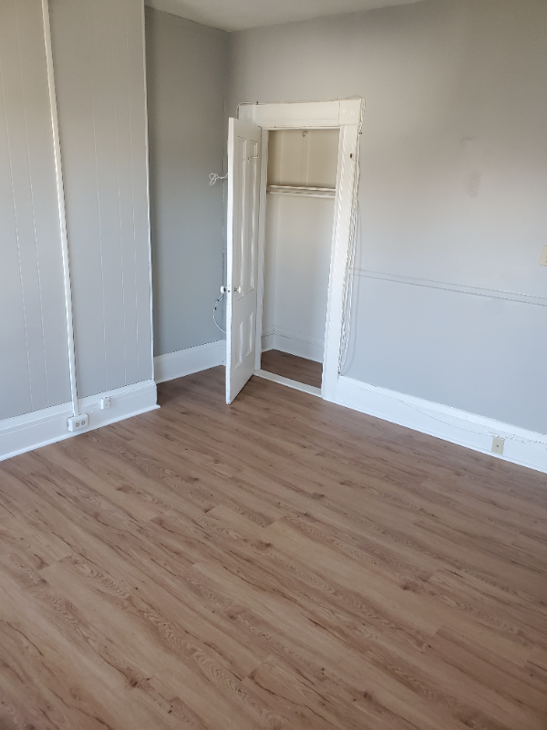 490 Pine St #3 - Photo 7 of 10