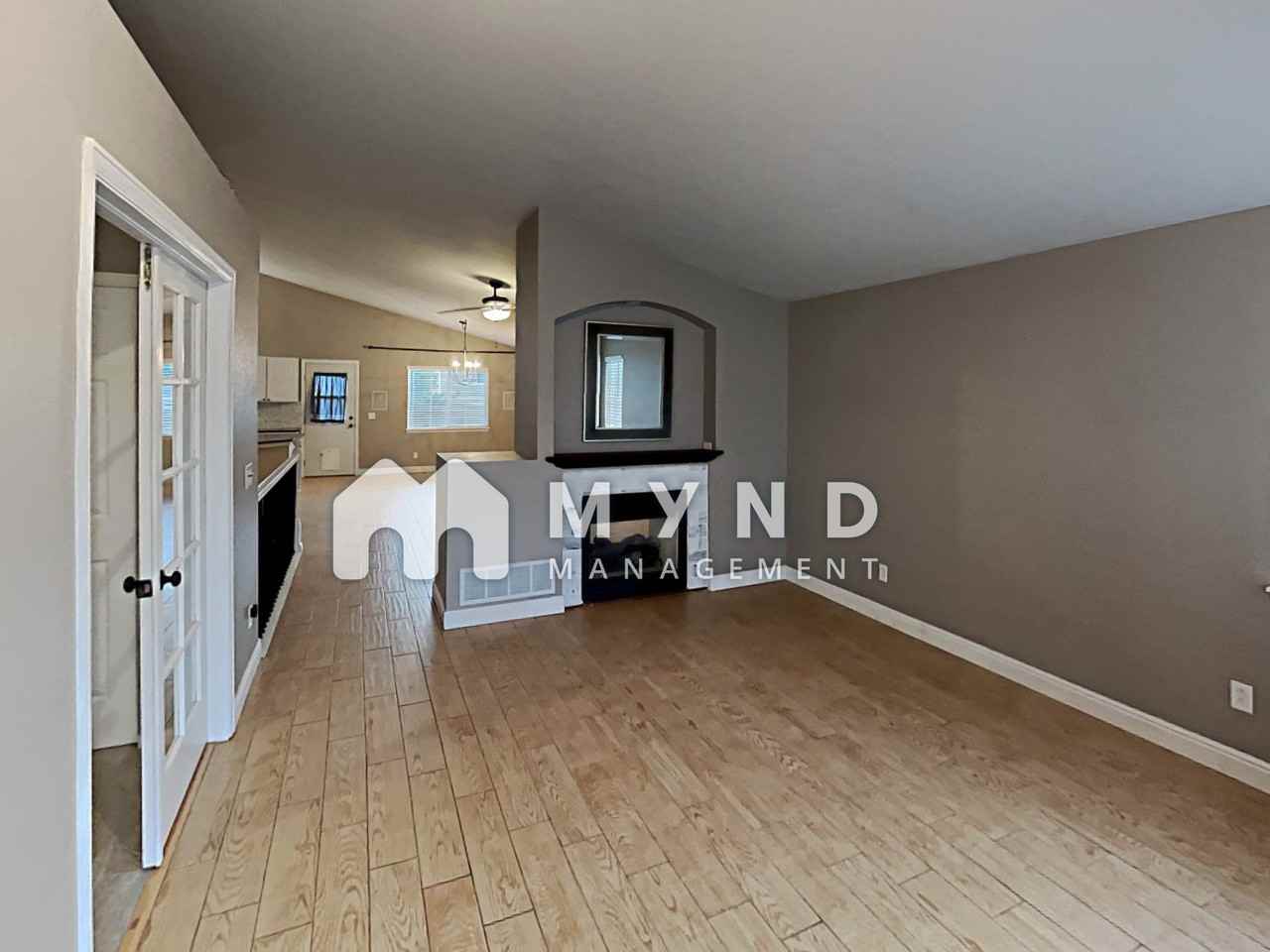 6018 Randolph Ave - Photo 2 of 23