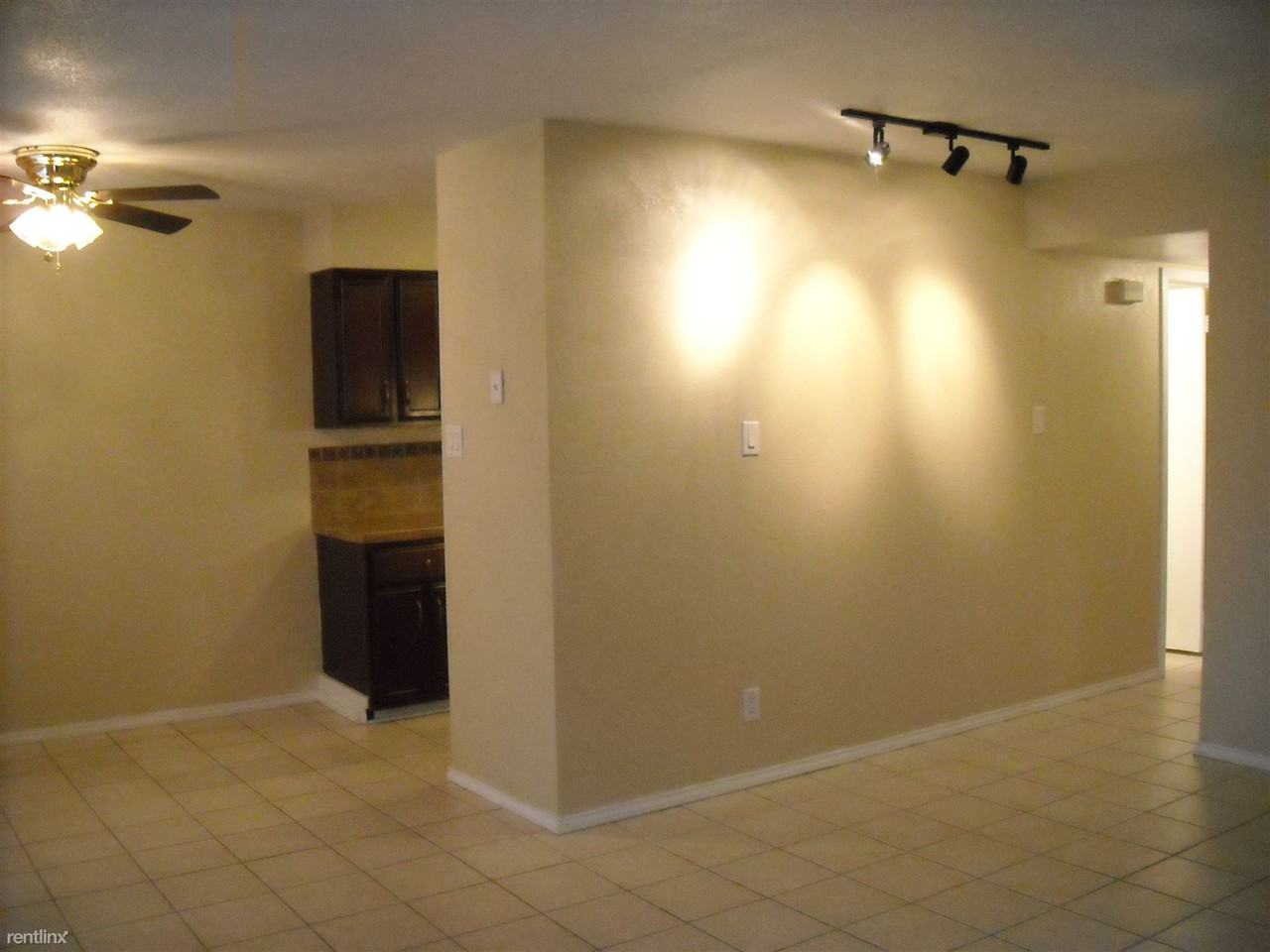 505 W Third St - Photo 3 of 3