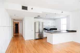 802 Euclid Ave Unit 301  