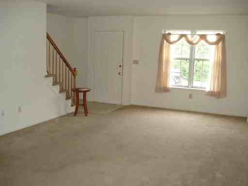 515 Old Forge Dr - Photo 3 of 5