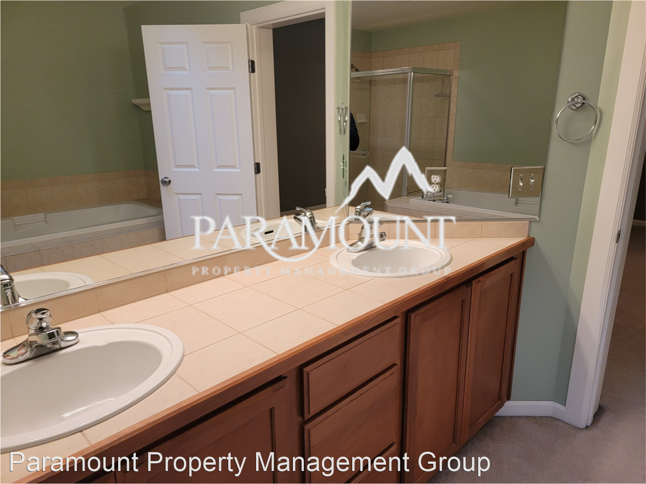 7918 Yosemite Pl Se - Photo 3 of 17