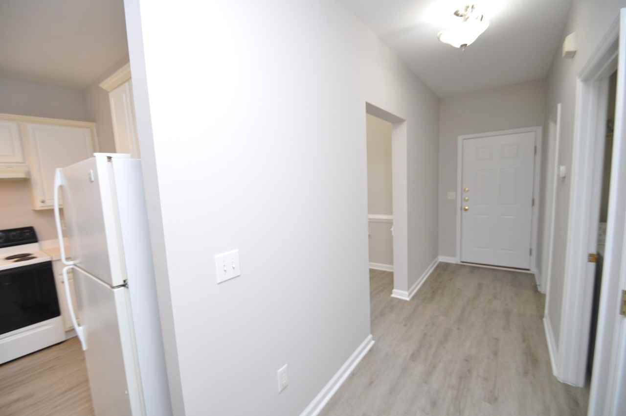 117 Arbor Light Rd - Photo 2 of 29