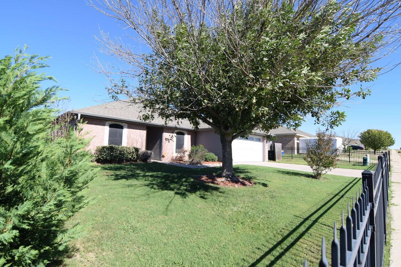 1409 Copper Creek Drive - Photo 3 of 24