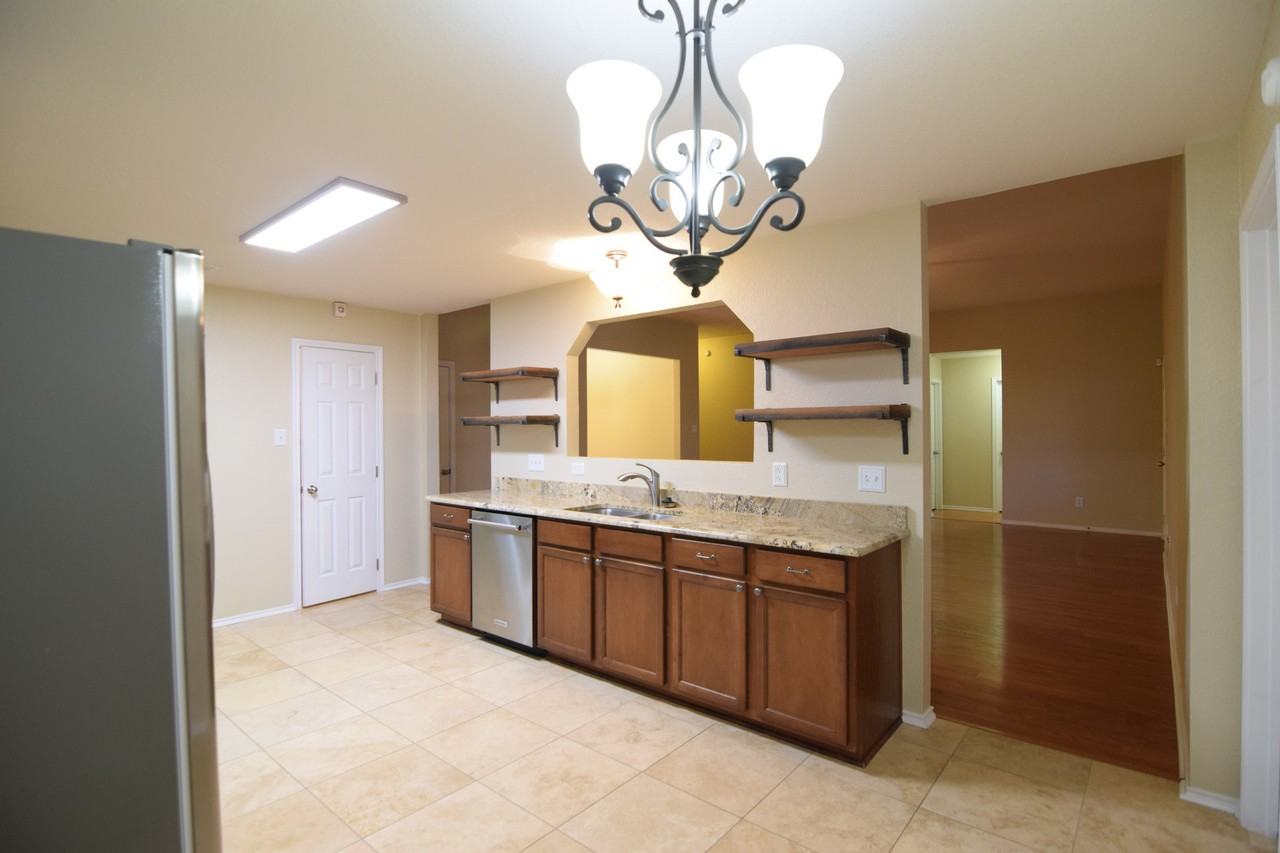 1409 Copper Creek Drive - Photo 4 of 24