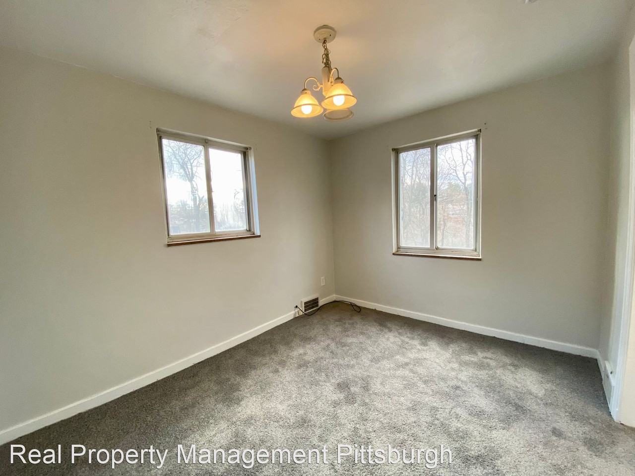 1557 Bevan Rd - Photo 3 of 9